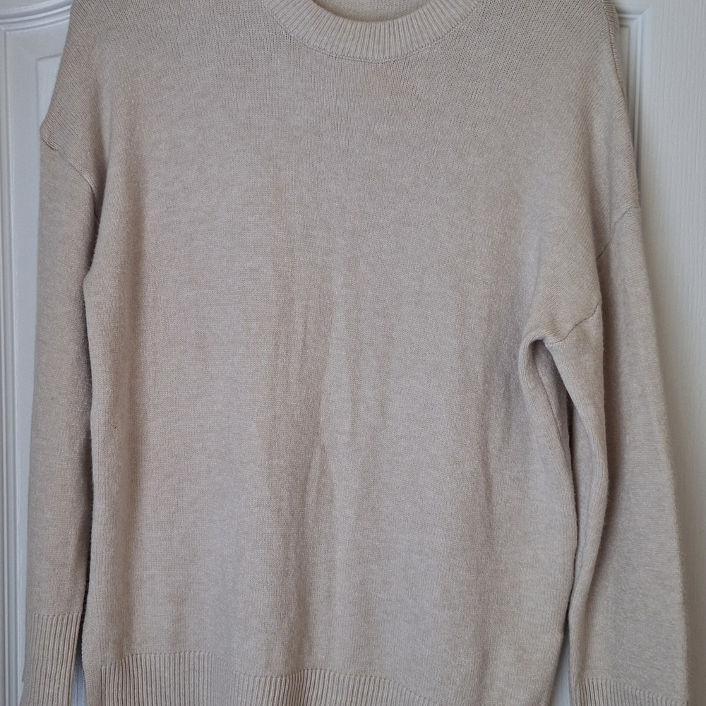 Tahari Women's Cream Crewneck Sweater